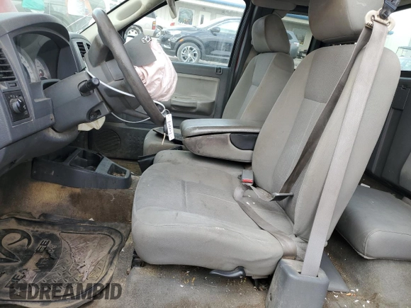 2006 Dodge Dakota SLT with VIN 1D7HW42N56S565283, listed as a Copart auction lot 77792994 with 272,398 mi miles and Salvage Title. Bid and sale history available at carsss.com. Image 7.