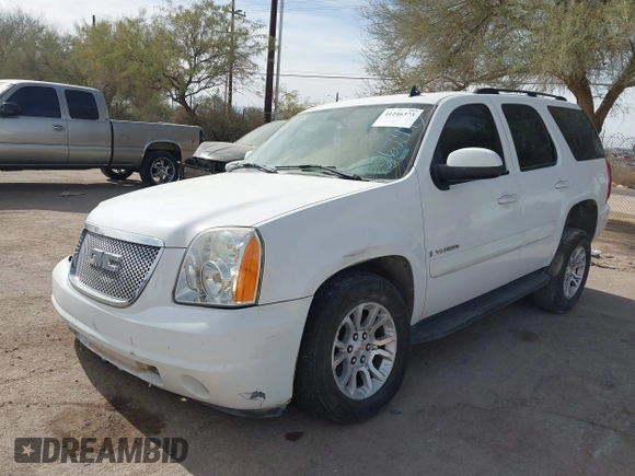 2007 GMC Yukon SLE w/3SA with VIN 1GKFC13C27R262495, listed as a IAAI auction lot 41246373 with 1 mi miles. Bid and sale history available at carsss.com. Image 2.