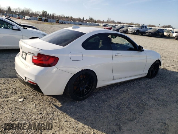 2015 BMW 2 Series M235i xDrive with VIN WBA1J9C57FVX98440, listed as a Copart auction lot 47275315 with 0 mi miles and Clean Title. Bid and sale history available at carsss.com. Image 3.