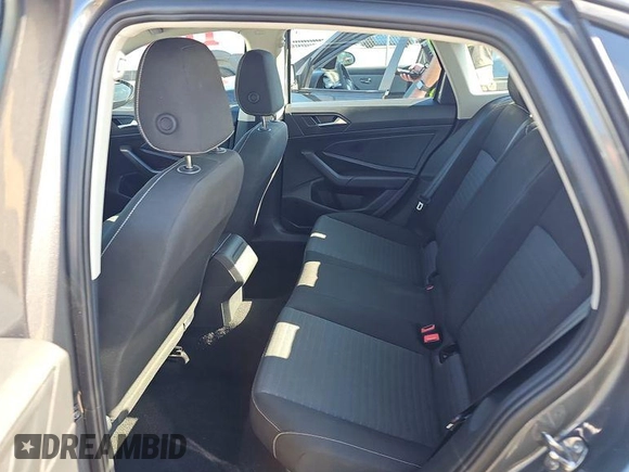 2024 Volkswagen Jetta S с VIN 3VW5M7BU5RM051603, выставлен на аукционе IAAI как лот 42809071 с пробегом 27 297 миль миль и . История ставок и продаж доступна на DreamBid. Изображение 2.
