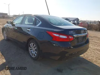 2017 Nissan Altima SV with VIN 1N4AL3AP2HC266922, listed as a IAAI auction lot 41876597 with 60,837 mi miles and . Bid and sale history available at carsss.com. Image 3.