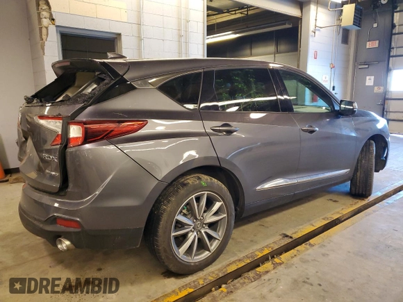 2020 Acura RDX Technology with VIN 5J8TC2H50LL003954, listed as a Copart auction lot 42628915 with 28,965 mi miles and Salvage title. Bid and sale history available at DreamBid. Image 3.