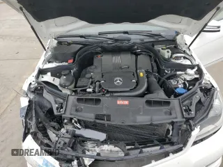 2014 Mercedes-Benz C 250 Sport с VIN WDDGF4HB1EA957805, выставлен на аукционе Copart как лот 53570455 с пробегом 35 894 миль миль и Списание • Salvage title. История ставок и продаж доступна на DreamBid. Изображение 11.