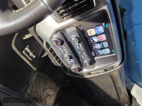 2019 Chevrolet Silverado 1500 LT with VIN 2GCVKPEC1K1176428, listed as a IAAI auction lot 42282395 with 134,295 mi miles and . Bid and sale history available at DreamBid. Image 29.