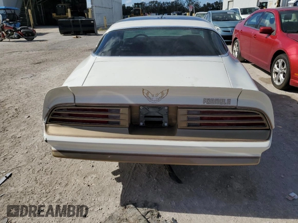 1978 Pontiac Firebird с VIN 2U87K8L123850, выставлен на аукционе Copart как лот 79076374 с пробегом 64 829 миль миль и Списание • Salvage title. История ставок и продаж доступна на DreamBid. Изображение 6.