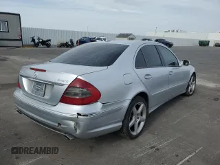 2009 Mercedes-Benz E 350 Luxury with VIN WDBUF87X69B392905, listed as a Copart auction lot 43645285 with Not Provided miles and Salvage Title. Bid and sale history available at DreamBid. Image 3.