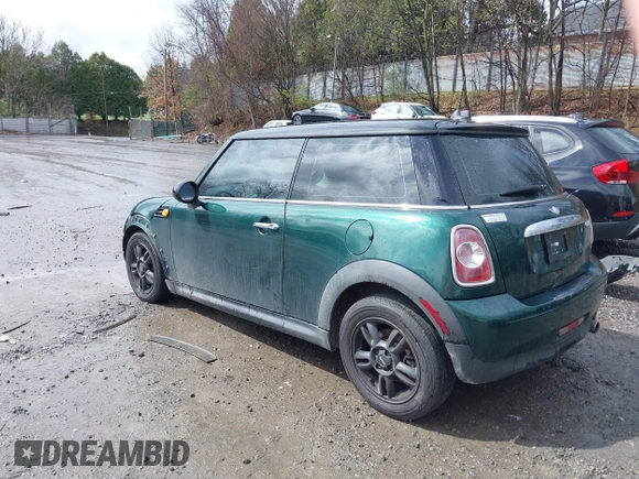 2012 MINI Hardtop with VIN WMWSU3C52CT367259, listed as a IAAI auction lot 39129362 with 121,364 mi miles and . Bid and sale history available at DreamBid. Image 3.