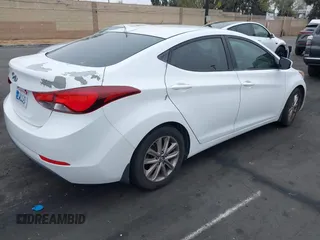 2015 Hyundai Elantra SE z VIN 5NPDH4AE1FH584383, wystawiony jako IAAI lot #42139657 z przebiegiem 141 309 mil mil oraz . Historia ofert i sprzedaży dostępna na DreamBid. Obrazek 4.