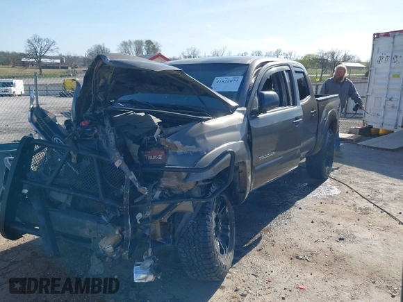2015 Toyota Tacoma with VIN 5TFLU4ENXFX139145, listed as a IAAI auction lot 41822079 with 146,842 mi miles. Bid and sale history available at carsss.com. Image 17.