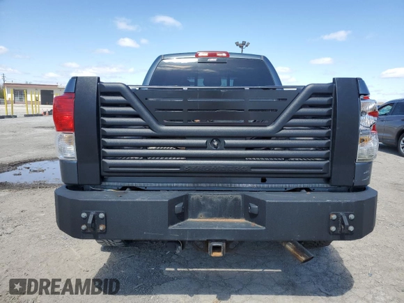 2010 Toyota Tundra с VIN 5TFUW5F17AX150290, выставлен на аукционе Copart как лот 52367785 с пробегом 177 115 миль миль и Чистый • Clean title. История ставок и продаж доступна на DreamBid. Изображение 10.