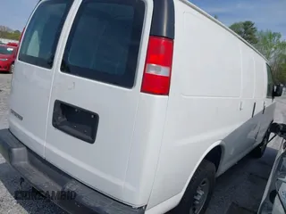 2018 Chevrolet Express Cargo Van with VIN 1GCWGAFP3J1270397, listed as a IAAI auction lot 41935825 with 1 mi miles. Bid and sale history available at carsss.com. Image 4.