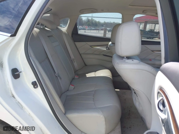 2013 Infiniti M37 with VIN JN1BY1AR3DM600744, listed as a IAAI auction lot 41912310 with 200,014 mi miles. Bid and sale history available at carsss.com. Image 8.