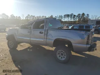 2005 Chevrolet Silverado 1500 Z71 with VIN 2GCEK13T451173169, listed as a Copart auction lot 84672804 with 152,620 mi miles and Salvage Title. Bid and sale history available at carsss.com. Image 2.