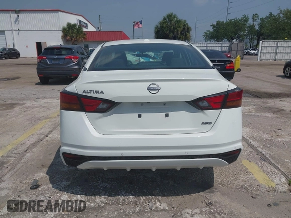 2025 Nissan Altima SV with VIN 1N4BL4DWXSN353315, listed as a IAAI auction lot 41975505 with 6,428 mi miles and . Bid and sale history available at DreamBid. Image 15.