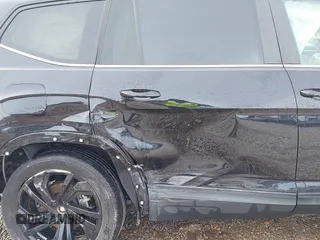 2022 Volkswagen Atlas SE z VIN 1V2HR2CA1NC549008, wystawiony jako IAAI lot #41851901 z przebiegiem 39 892 mil mil oraz . Historia ofert i sprzedaży dostępna na DreamBid. Obrazek 6.
