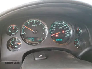 2010 Chevrolet Avalanche LT with VIN 3GNNCFE02AG275656, listed as a Copart auction lot 84417574 with 191,476 mi miles and Salvage Title. Bid and sale history available at carsss.com. Image 9.