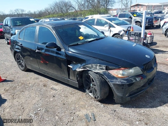 2007 BMW 3 Series 328i with VIN WBAVA335X7KX82296, listed as a IAAI auction lot 41805909 with 131,570 mi miles. Bid and sale history available at carsss.com. Image 1.