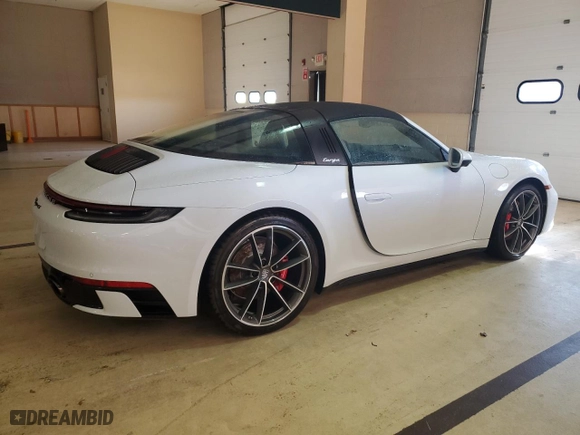 2022 Porsche 911 4S with VIN WP0BB2A91NS231111, listed as a Copart auction lot 87600575 with 0 mi miles and Clean Title. Bid and sale history available at carsss.com. Image 3.
