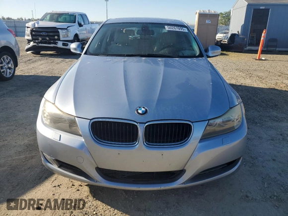 2010 BMW 3 Series 328i xDrive with VIN WBAUU3C59AA544780, listed as a Copart auction lot 50267095 with Not Provided miles and Salvage Title. Bid and sale history available at DreamBid. Image 5.