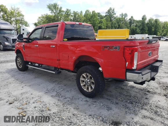 2018 Ford F-250 XL z VIN 1FT7W2B6XJEC16792, wystawiony jako Copart lot #54939215 z przebiegiem 130 610 mil mil oraz Szkoda całkowita • Salvage title. Historia ofert i sprzedaży dostępna na DreamBid. Obrazek 2.