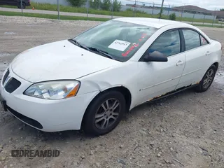 2006 Pontiac G6 6-Cyl with VIN 1G2ZG558664267759, listed as a IAAI auction lot 42762913 with 197,857 mi miles and . Bid and sale history available at DreamBid. Image 2.