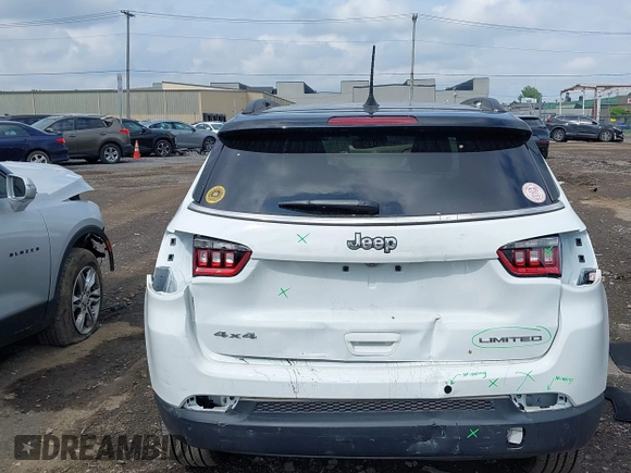 2025 Jeep Compass Limited with VIN 3C4NJDCN0ST502532, listed as a IAAI auction lot 42438283 with 2,709 mi miles and . Bid and sale history available at DreamBid. Image 17.