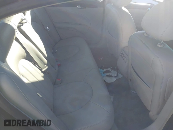2011 Buick Lucerne CXL with VIN 1G4HC5EM6BU140614, listed as a IAAI auction lot 41589519 with 71,882 mi miles and . Bid and sale history available at carsss.com. Image 8.
