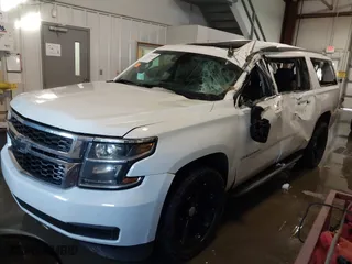 2017 Chevrolet Suburban LT with VIN 1GNSKHKCXHR328405, listed as a IAAI auction lot 41353035 with NaN miles. Bid and sale history available at carsss.com. Image 17.