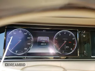 2016 Mercedes-Benz S z VIN WDDUX7GB5GA157644, wystawiony jako Copart lot #68069584 z przebiegiem 38 014 mil mil oraz Nie do naprawy • Non repairable. Historia ofert i sprzedaży dostępna na DreamBid. Obrazek 9.