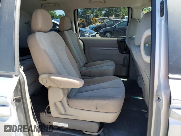 2009 Kia Sedona with VIN KNDMB133296299895, listed as a Copart auction lot 61930584 with 0 mi miles and Clean Title. Bid and sale history available at carsss.com. Image 11.
