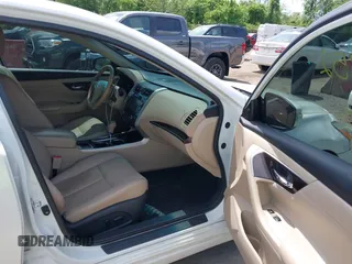 2015 Nissan Altima SL with VIN 1N4BL3AP6FC205820, listed as a IAAI auction lot 42188752 with 155,737 mi miles and . Bid and sale history available at carsss.com. Image 5.