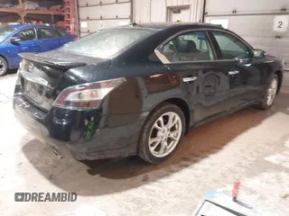 2014 Nissan Maxima SV with VIN 1N4AA5AP3EC476880, listed as a IAAI auction lot 42270932 with 136,357 mi miles and . Bid and sale history available at DreamBid. Image 4.
