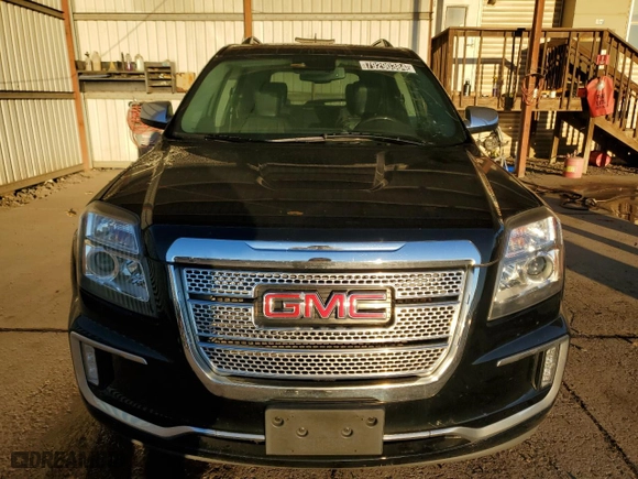 2017 GMC Terrain Denali with VIN 2GKFLVE3XH6122454, listed as a Copart auction lot 79290384 with 105,013 mi miles and Clean Title. Bid and sale history available at carsss.com. Image 5.