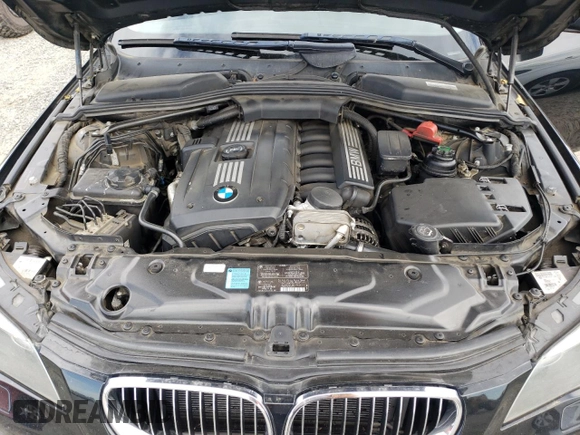 2008 BMW 5 Series 528i with VIN WBANU53558C115067, listed as a Copart auction lot 52243555 with 206,026 mi miles and Clean Title. Bid and sale history available at carsss.com. Image 11.