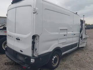 2020 Ford Transit Cargo z VIN 1FTBR1C82LKA61834, wystawiony jako IAAI lot #37802870 z przebiegiem Nie podano mil oraz . Historia ofert i sprzedaży dostępna na DreamBid. Obrazek 4.