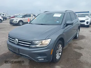 2018 Volkswagen Tiguan SEL with VIN 3VV3B7AX3JM000585, listed as a IAAI auction lot 41905836 with 99,114 mi miles and . Bid and sale history available at DreamBid. Image 6.