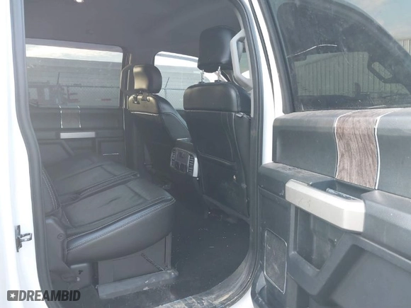 2017 Ford Super Duty F-250 SRW Lariat with VIN 1FT7W2B62HEE68725, listed as a IAAI auction lot 41525112 with 112,202 mi miles. Bid and sale history available at carsss.com. Image 8.