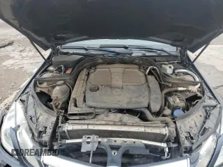2013 Mercedes-Benz E 350 z VIN WDDKJ5KB5DF196091, wystawiony jako Copart lot #54760045 z przebiegiem 93 941 mil mil oraz Szkoda całkowita • Salvage title. Historia ofert i sprzedaży dostępna na DreamBid. Obrazek 11.