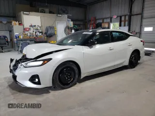 2020 Nissan Maxima SR z VIN 1N4AA6EV5LC374850, wystawiony jako Copart lot #55486855 z przebiegiem 127 967 mil mil oraz Szkoda całkowita • Salvage title. Historia ofert i sprzedaży dostępna na DreamBid. Obrazek 1.