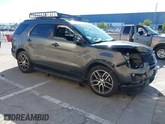 2019 Ford Explorer Sport with VIN 1FM5K8GTXKGA42549, listed as a IAAI auction lot 41548999 with 117,613 mi miles and . Bid and sale history available at carsss.com. Image 1.