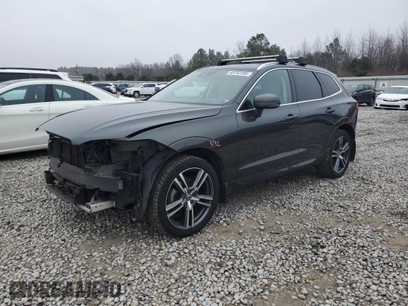 2020 Volvo XC60 Momentum z VIN YV4102DK6L1565733, wystawiony jako Copart lot #43753185 z przebiegiem 120 811 mil mil oraz Nie do naprawy • Non repairable. Historia ofert i sprzedaży dostępna na DreamBid. Obrazek 1.
