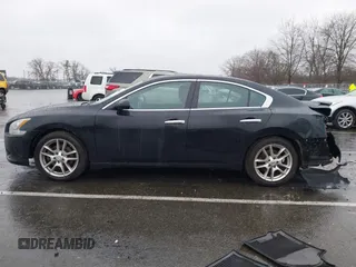 2014 Nissan Maxima S с VIN 1N4AA5AP3EC454555, выставлен на аукционе IAAI как лот 41153666 с пробегом 124 550 миль миль и . История ставок и продаж доступна на DreamBid. Изображение 14.