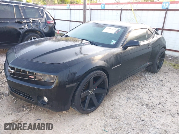 2011 Chevrolet Camaro 1LT z VIN 2G1FB1ED1B9150934, wystawiony jako IAAI lot #41981291 z przebiegiem 151 435 mil mil oraz . Historia ofert i sprzedaży dostępna na DreamBid. Obrazek 2.