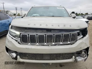 2022 Jeep Wagoneer Series II with VIN 1C4SJVBT0NS142550, listed as a Copart auction lot 62148645 with 30,241 mi miles and Salvage title. Bid and sale history available at DreamBid. Image 5.