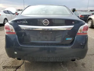 2014 Nissan Altima 2.5 with VIN 1N4AL3AP8EN387986, listed as a Copart auction lot 47010715 with 245,542 mi miles and Salvage Title. Bid and sale history available at carsss.com. Image 6.