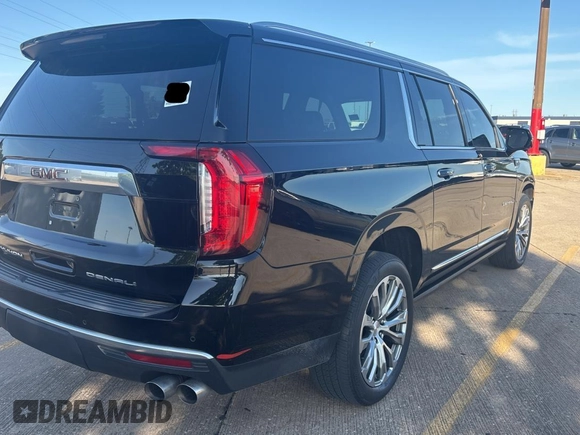 2021 GMC Yukon XL Denali with VIN 1GKS2JKL4MR273724, listed as a Copart auction lot 55700095 with 49,015 mi miles and Clean Title. Bid and sale history available at carsss.com. Image 4.