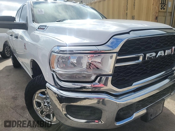 2022 Ram 2500 Tradesman with VIN 3C6UR5HL6NG155598, listed as a IAAI auction lot 42600127 with 123,453 mi miles and . Bid and sale history available at DreamBid. Image 7.