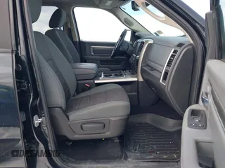 2015 Ram 1500 Outdoorsman z VIN 1C6RR7GGXFS606208, wystawiony jako IAAI lot #41660434 z przebiegiem 135 087 mil mil oraz . Historia ofert i sprzedaży dostępna na DreamBid. Obrazek 5.