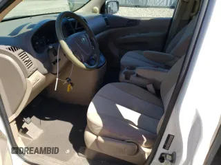 2010 Kia Sedona LX with VIN KNDMG4C33A6359612, listed as a Copart auction lot 55347545 with 197,699 mi miles and Clean Title. Bid and sale history available at carsss.com. Image 7.