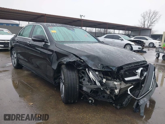 2018 Mercedes-Benz E-Class E 300 with VIN WDDZF4JB0JA480457, listed as a IAAI auction lot 41548033 with 54,732 mi miles. Bid and sale history available at carsss.com. Image 1.